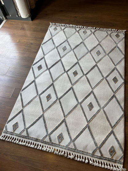 Cream Textured Geometric Carpet with Tassels, Minimalist Scandi Home Decor, Neutral Living Room Rug.