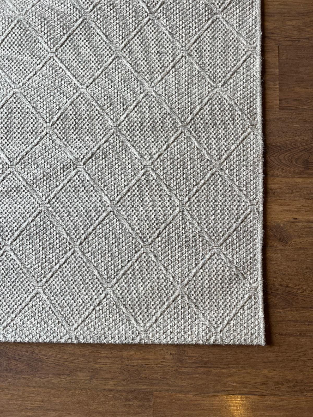 Modern Gray textured wool Rug: Flatweave Indoor carpet