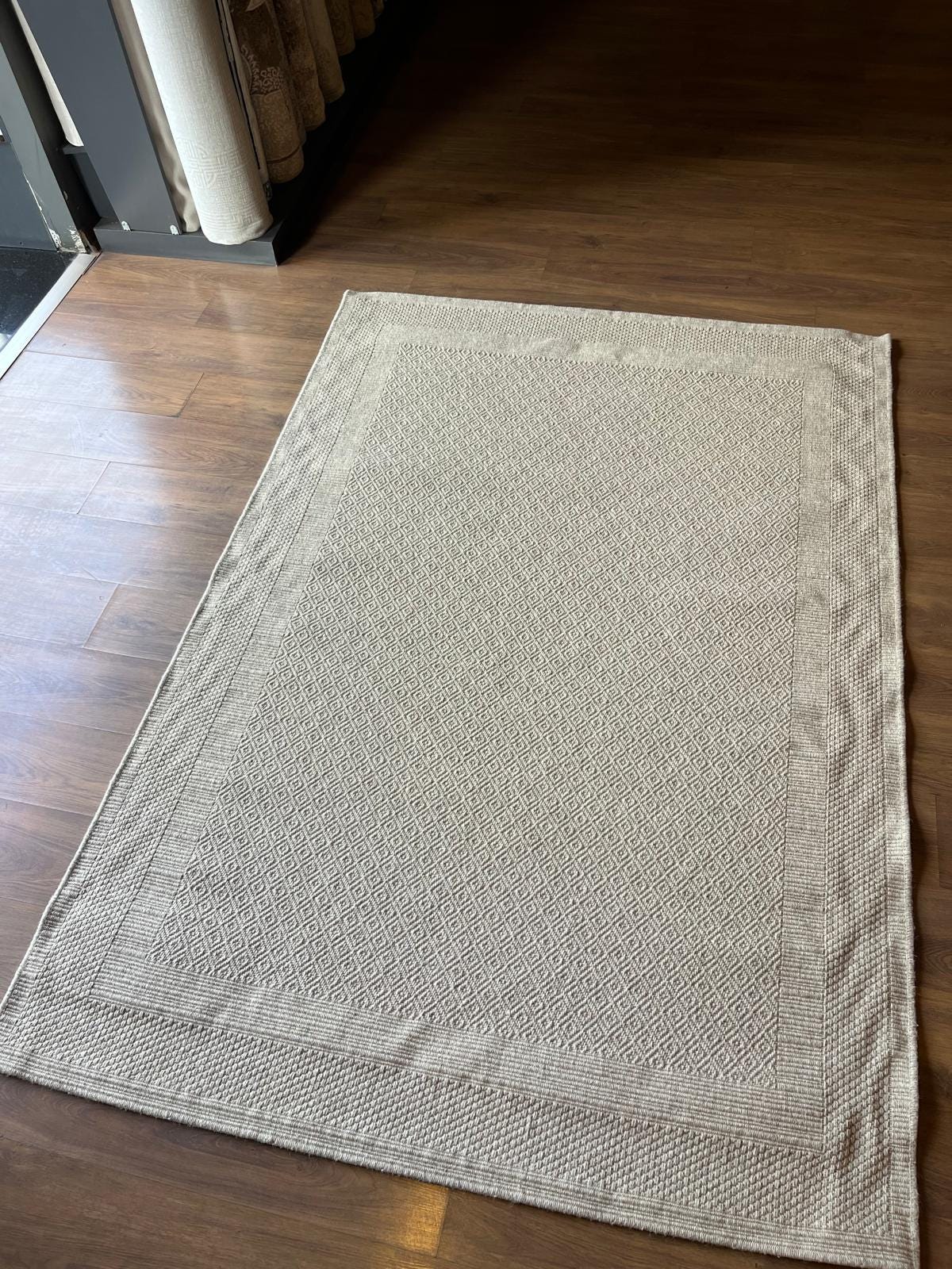 Modern Gray textured wool Rug: Flatweave Indoor carpet