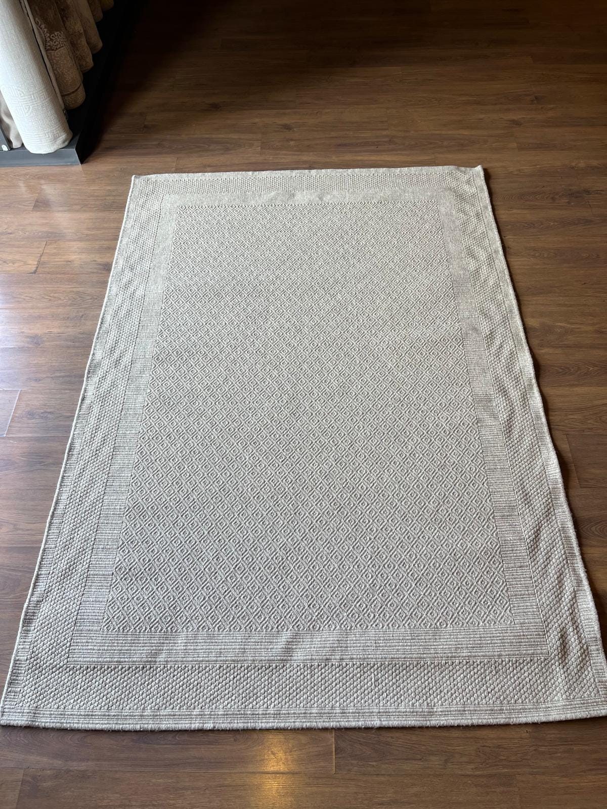 Modern Gray textured wool Rug: Flatweave Indoor carpet