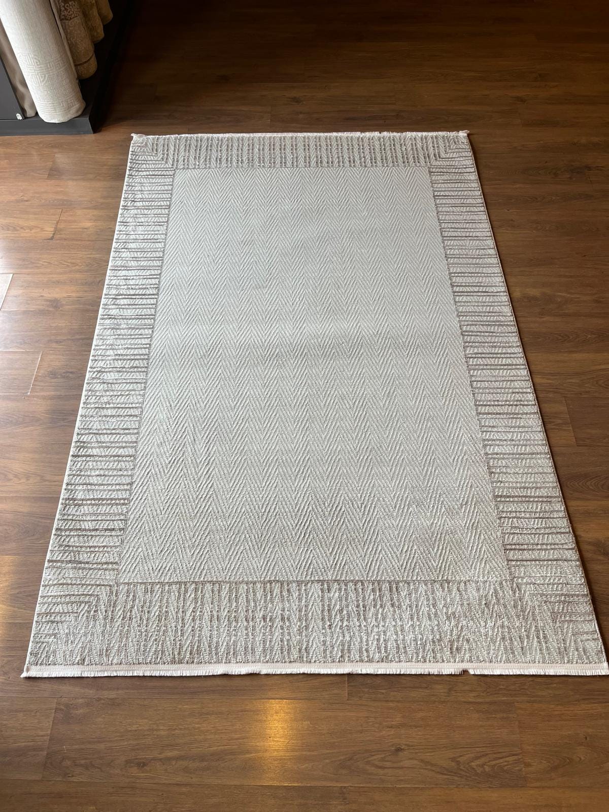 Modern Geometric Area Rug 160x230cm, Fine Contemporary Living Room Carpet