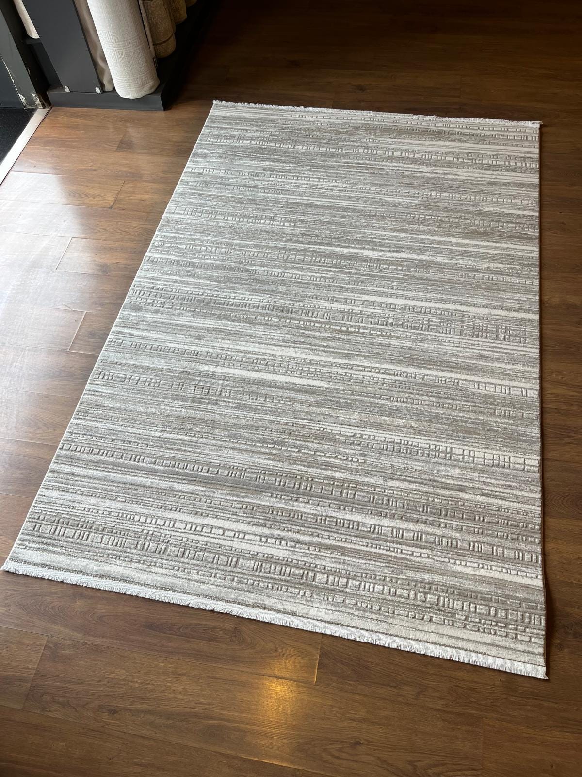Modern Geometric Area Rug 160x230cm, Fine Contemporary Living Room Carpet