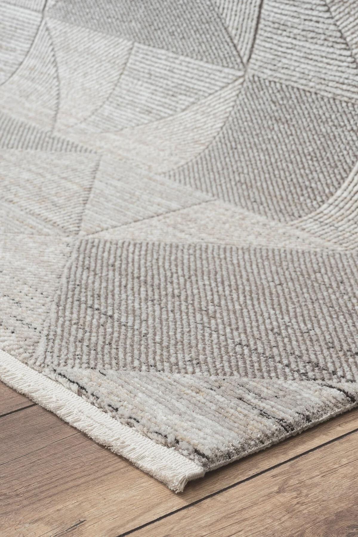 Modern Geometric Area Rug – Grey Cream Abstract Triangle Scandinavian Floor Decor