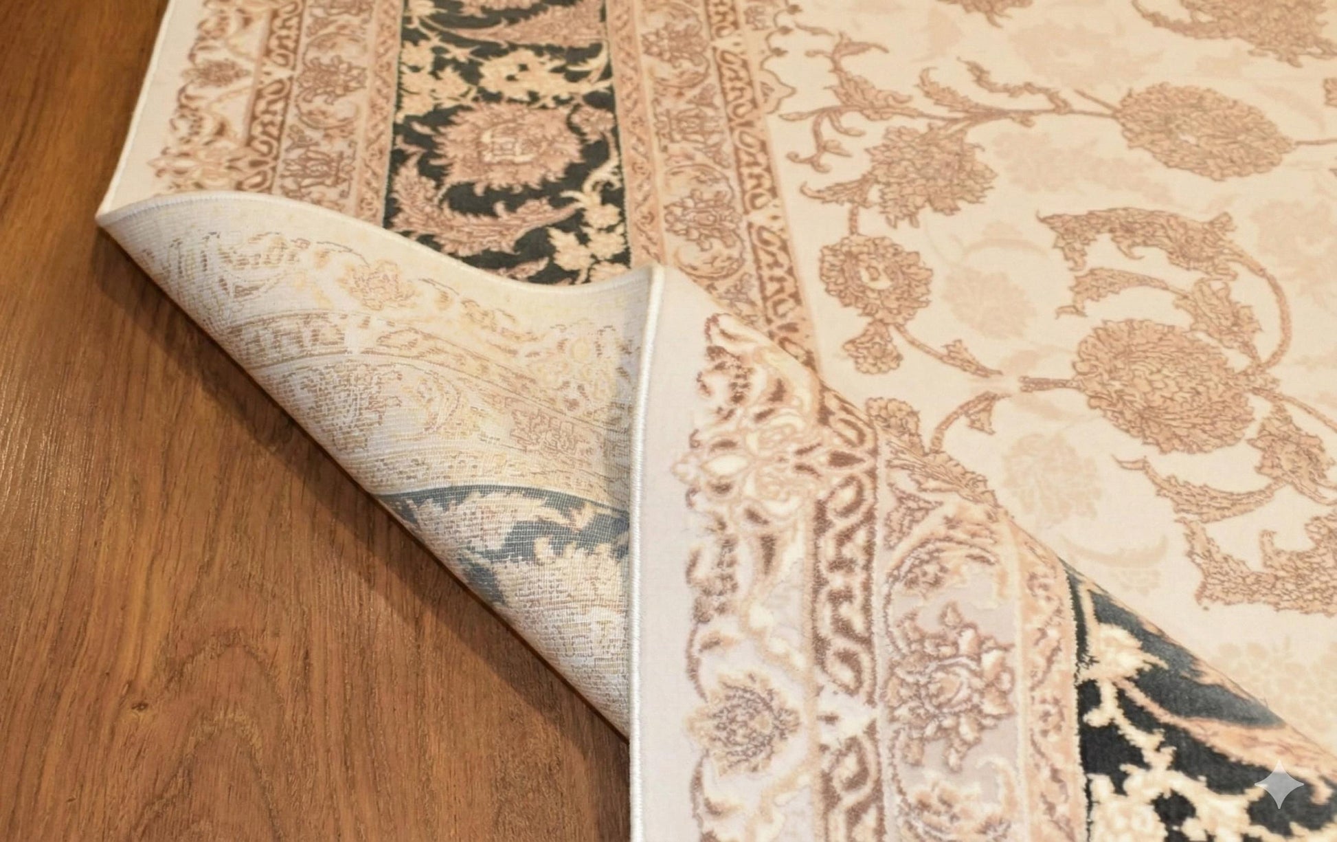 7x10 ft, Distressed Beige Classic oriental medallion Rug - Fine Fringes