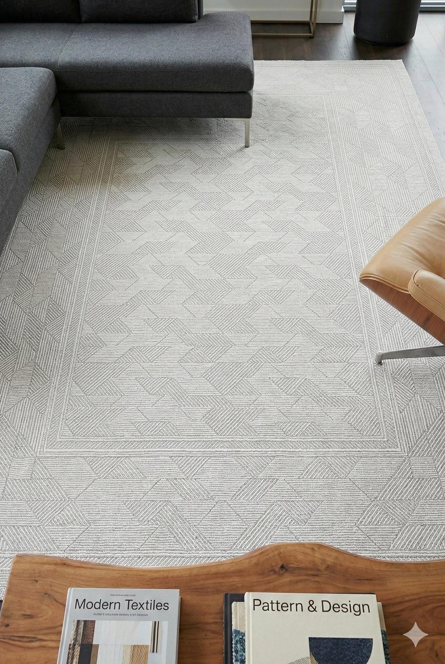 Modern Framed Area Rug 200x300cm – Soft Gray & Taupe Carpet with Minimalist Border Design