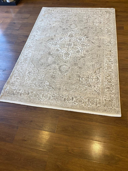 Distressed Persian Medallion Area Rug – Neutral Boho Living Room Carpet (5x8 ft)