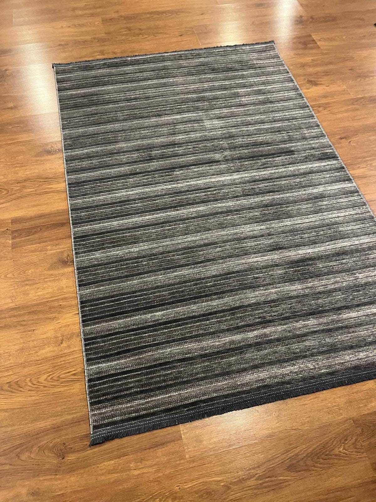 Modern Gray Striped Area Rug – Textured Contemporary Floor Carpet for Living Room & Office