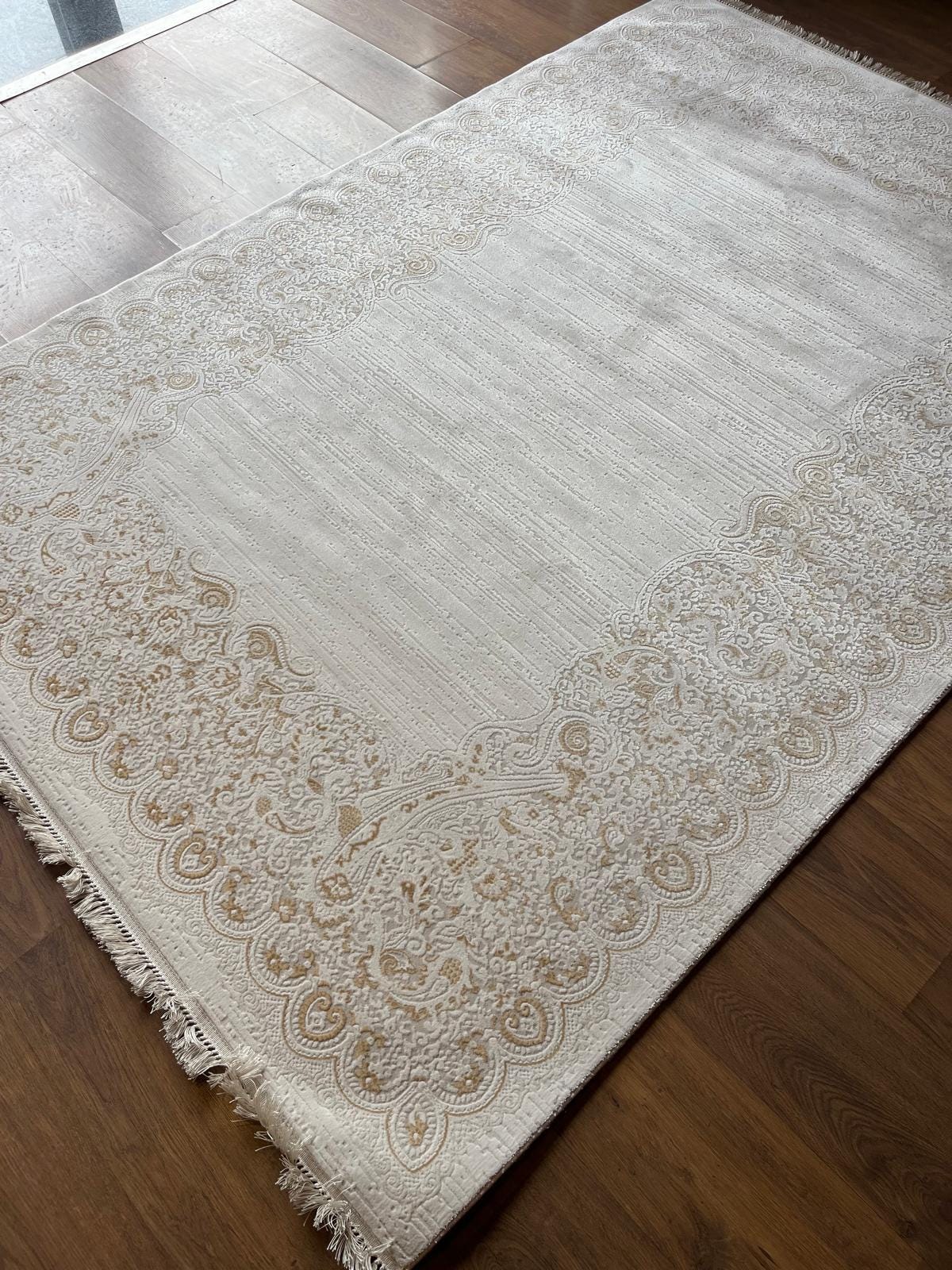 Cream Turkish Area Rug – Ornate Paisley Border, Traditional French Country Carpet