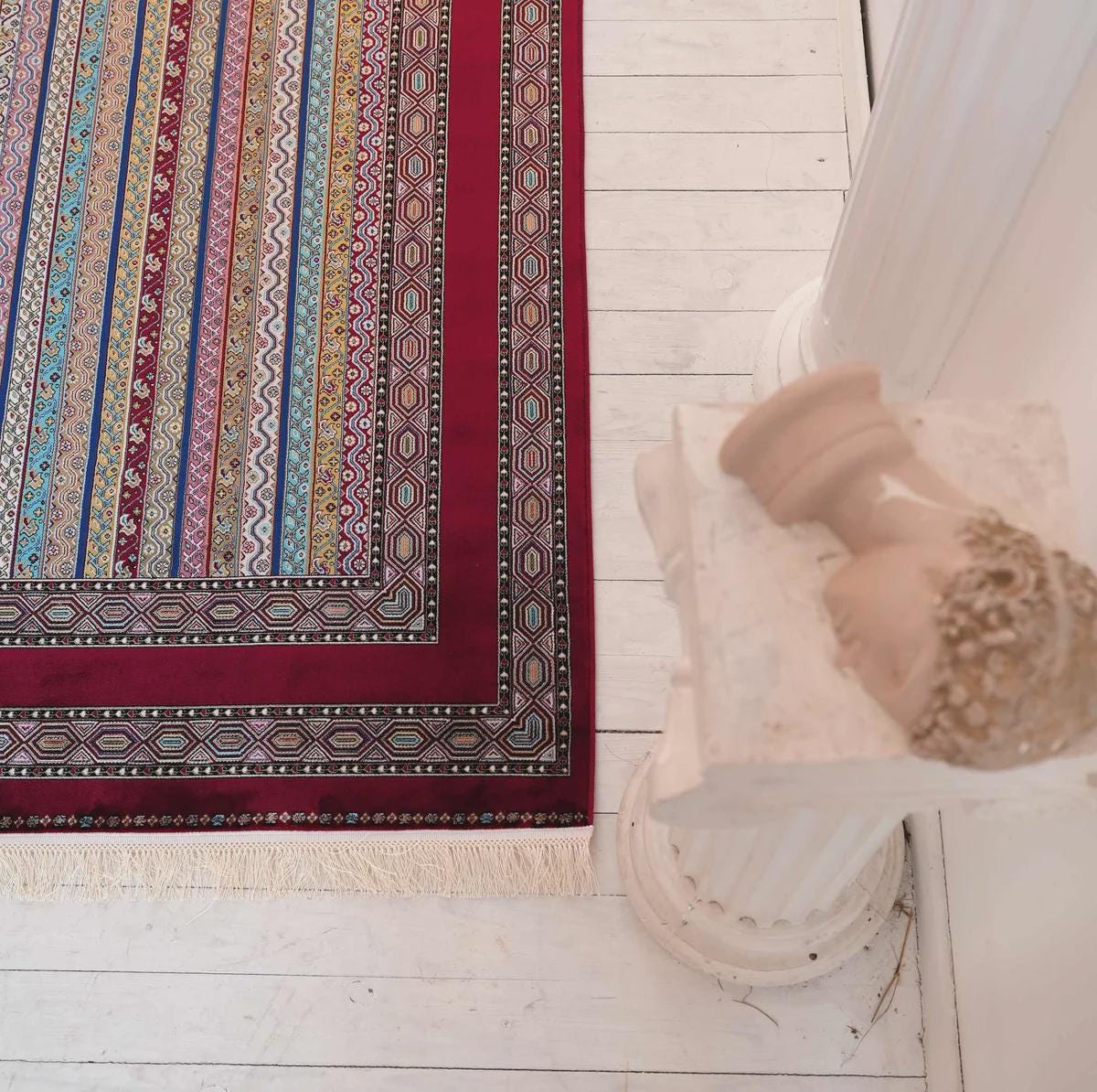 Red Striped Area Rug – Silk-Feel Viscose Oriental Carpet