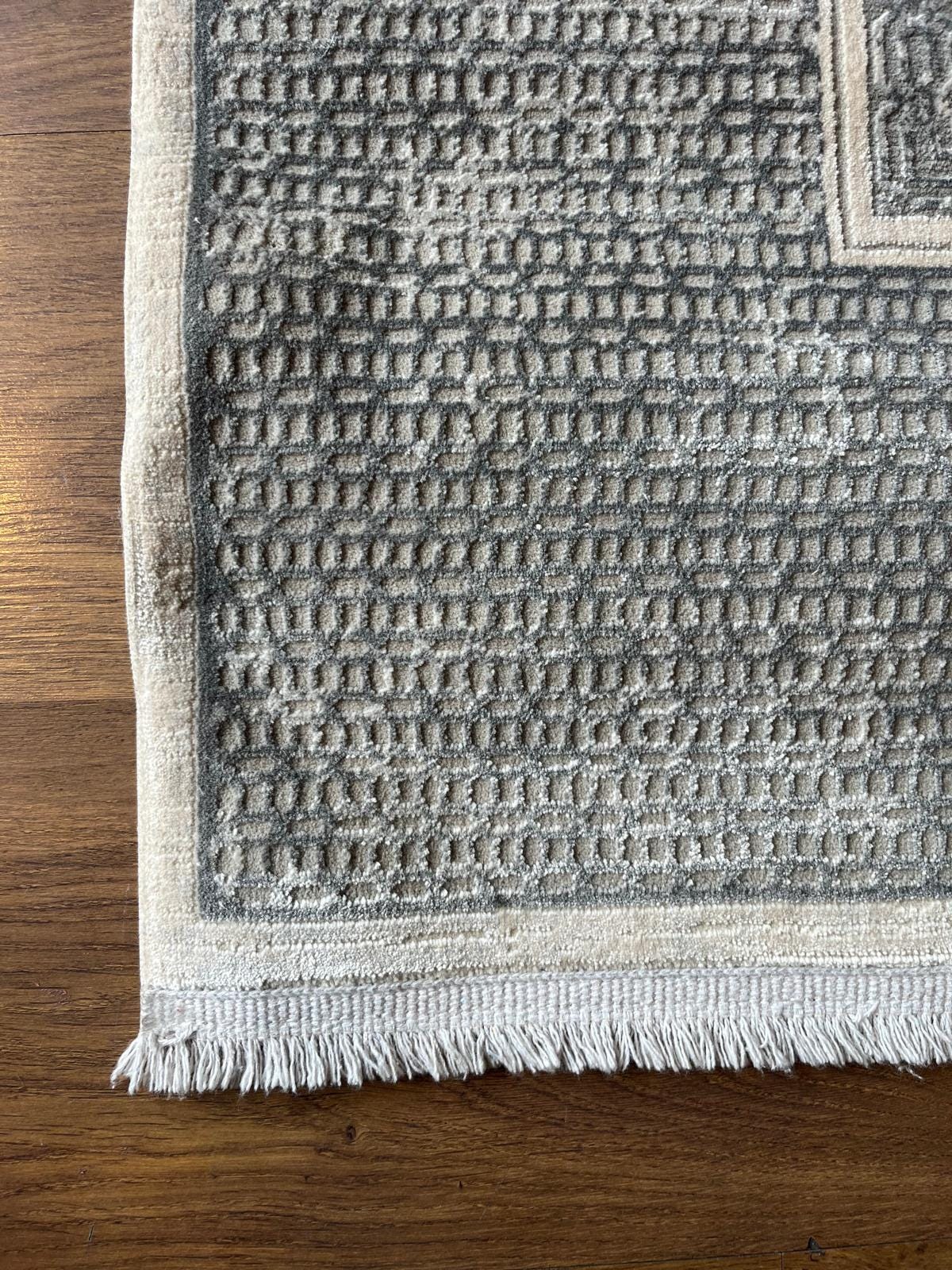 Distressed Geometric Area Rug – Taupe Beige Neutral Transitional Carpet