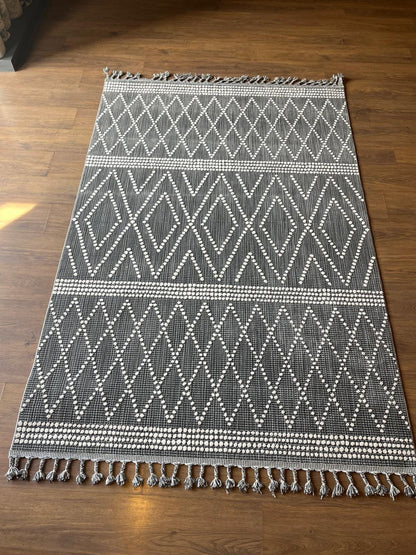 Cream Textured Geometric Carpet with Tassels, Minimalist Scandi Home Decor, Neutral Living Room Rug.