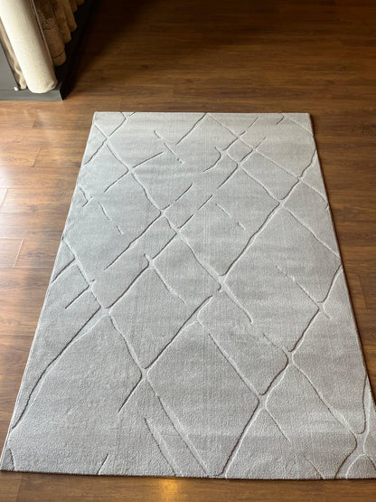 Plain Gray Area Rug: Minimalist Grey Carpet for Contemporary Living Spaces