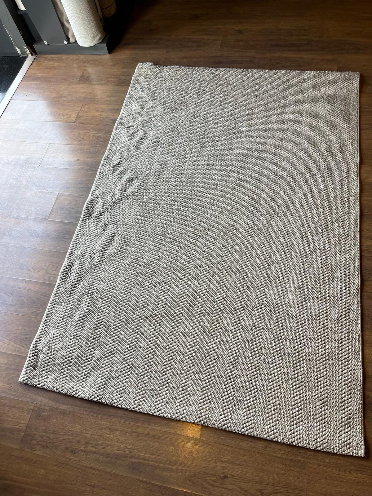 Modern Gray textured Rug: Flatweave Indoor carpet