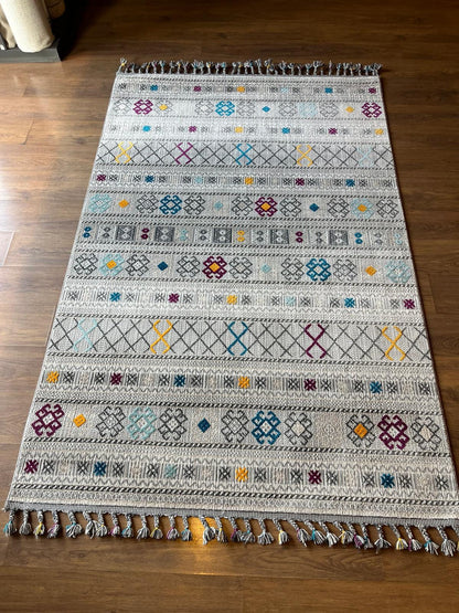 Gray Textured Geometric Carpet with Tassels, Minimalist Scandi Home Decor, Neutral Living Room Rug.