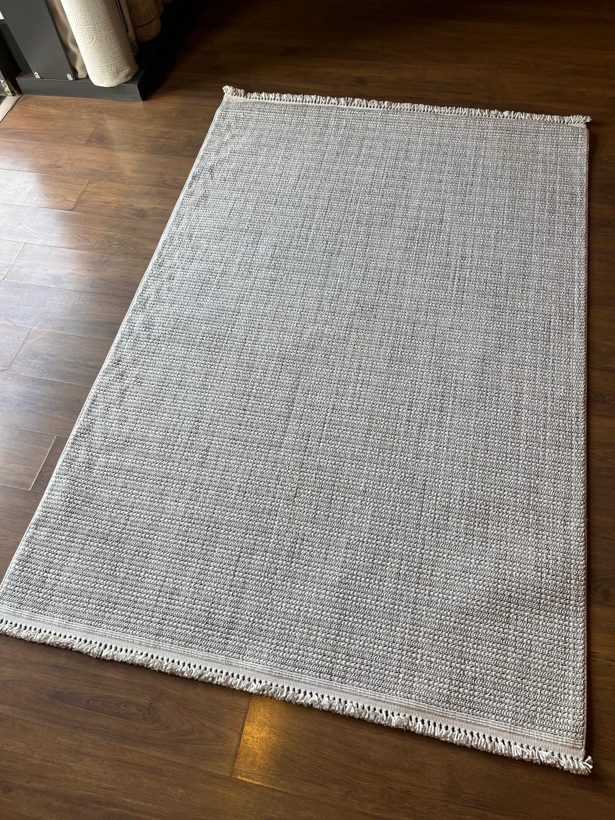 Modern Gray textured Rug: Flatweave Indoor carpet