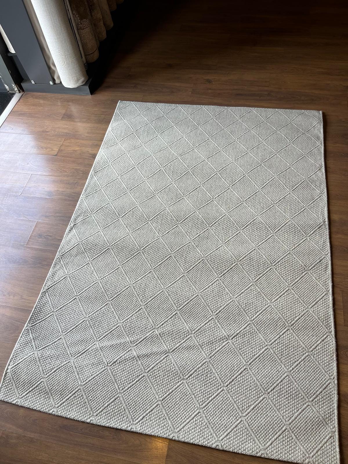 Modern Gray textured wool Rug: Flatweave Indoor carpet