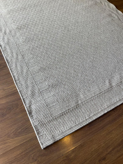 Modern Gray textured wool Rug: Flatweave Indoor carpet