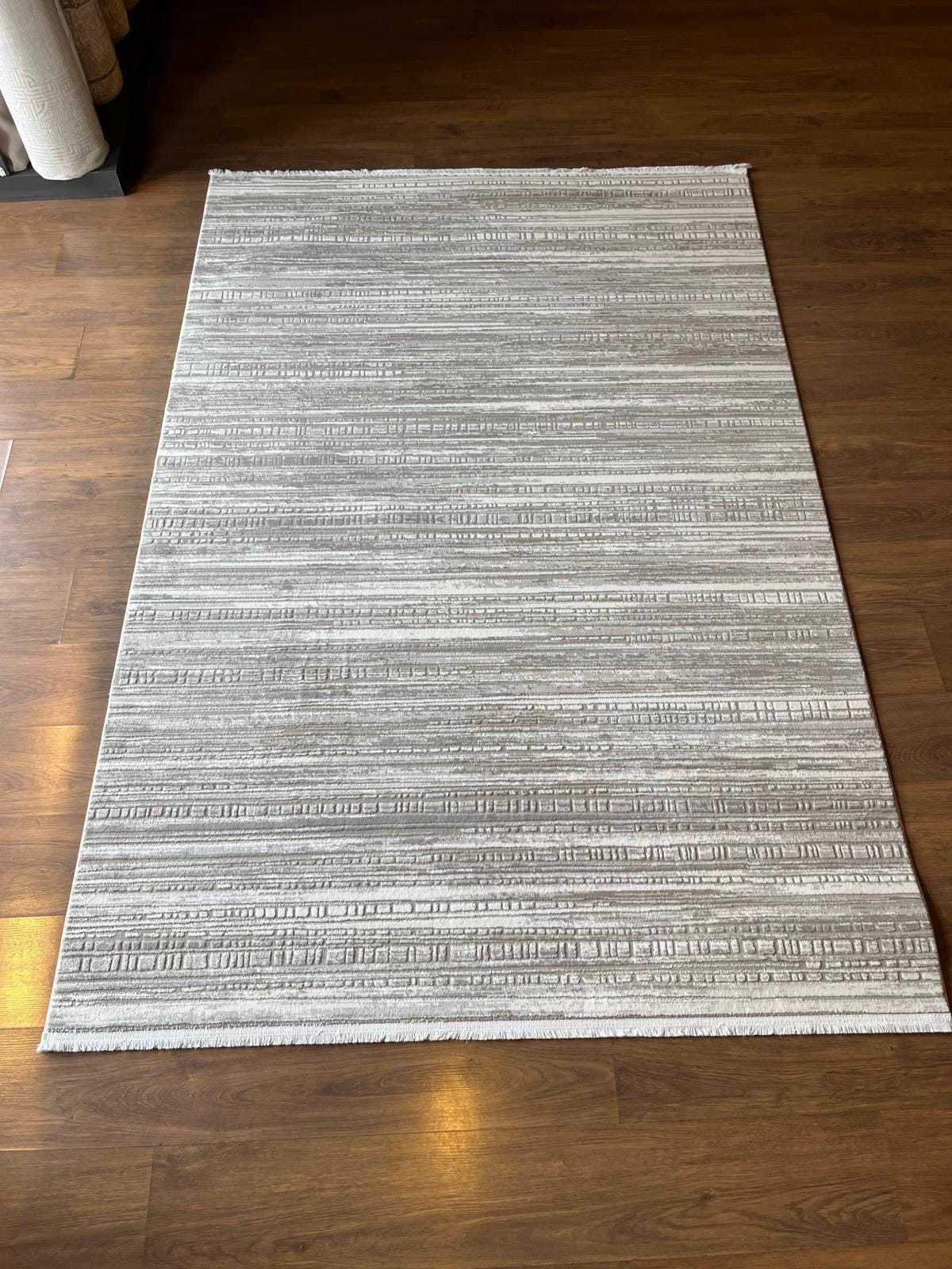 Modern Geometric Area Rug 160x230cm, Fine Contemporary Living Room Carpet