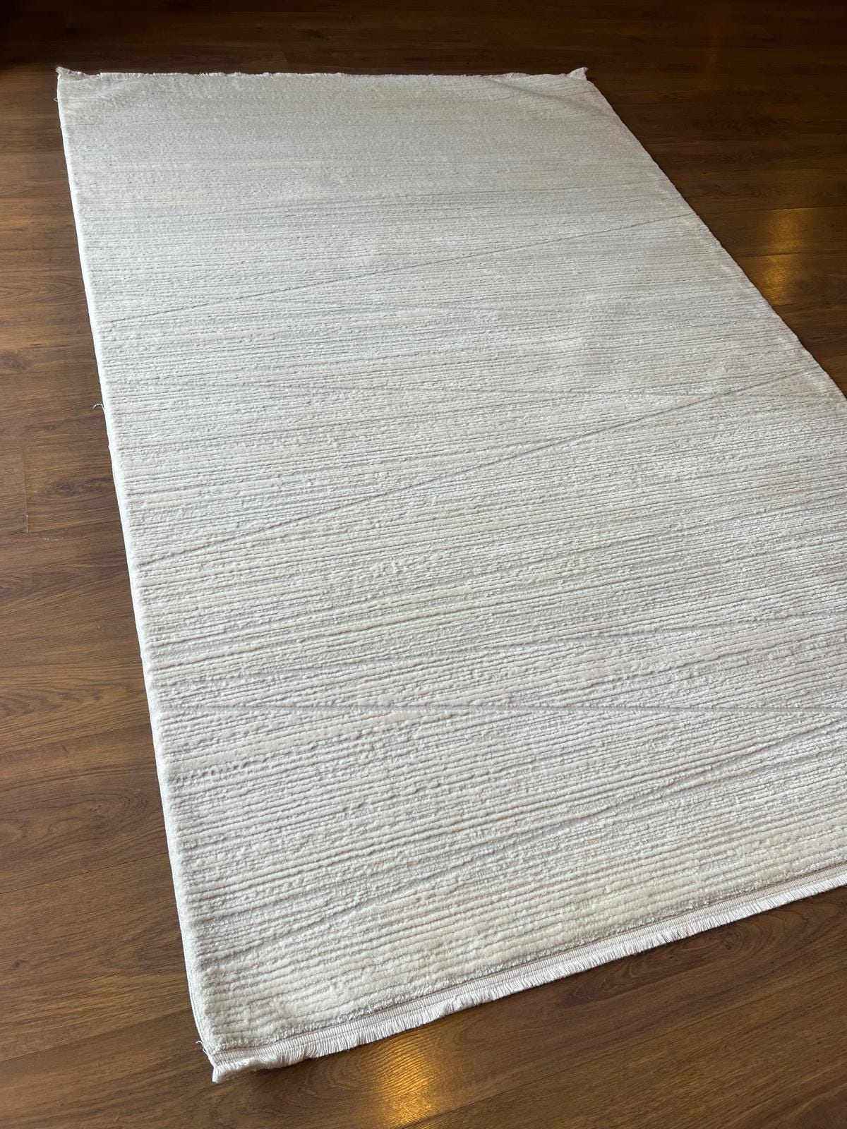Modern White Texture Rug, 5x7 Cream Contemporary Area Carpet (160x230cm)