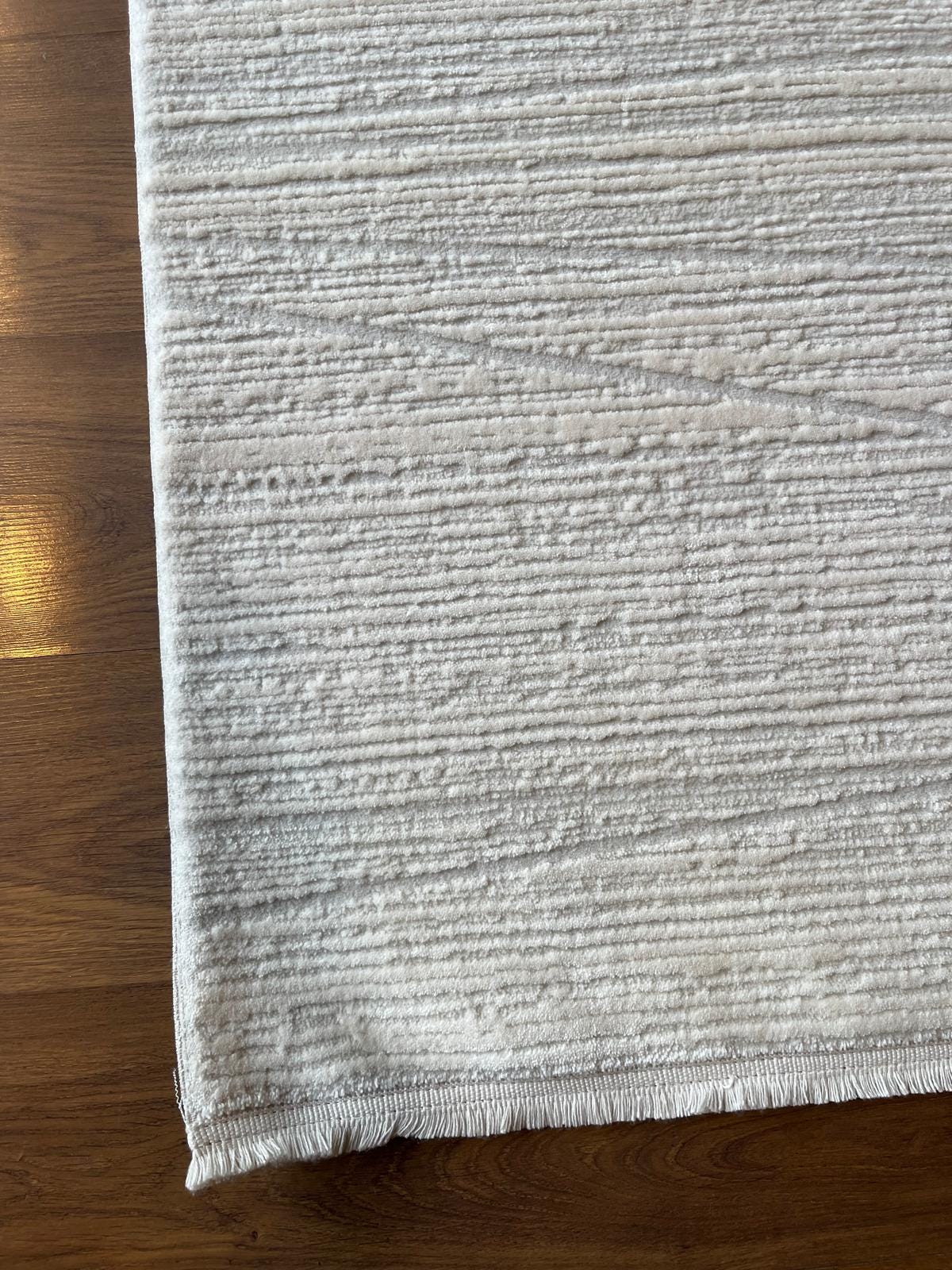 Modern White Texture Rug, 5x7 Cream Contemporary Area Carpet (160x230cm)