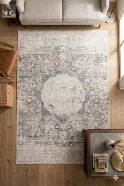 7x10 ft, Gray Classic Mamluk Rug made with Bamboo yarn with Fringes