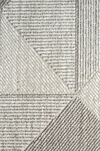Modern Geometric Area Rug – Grey Cream Abstract Triangle Scandinavian Floor Decor