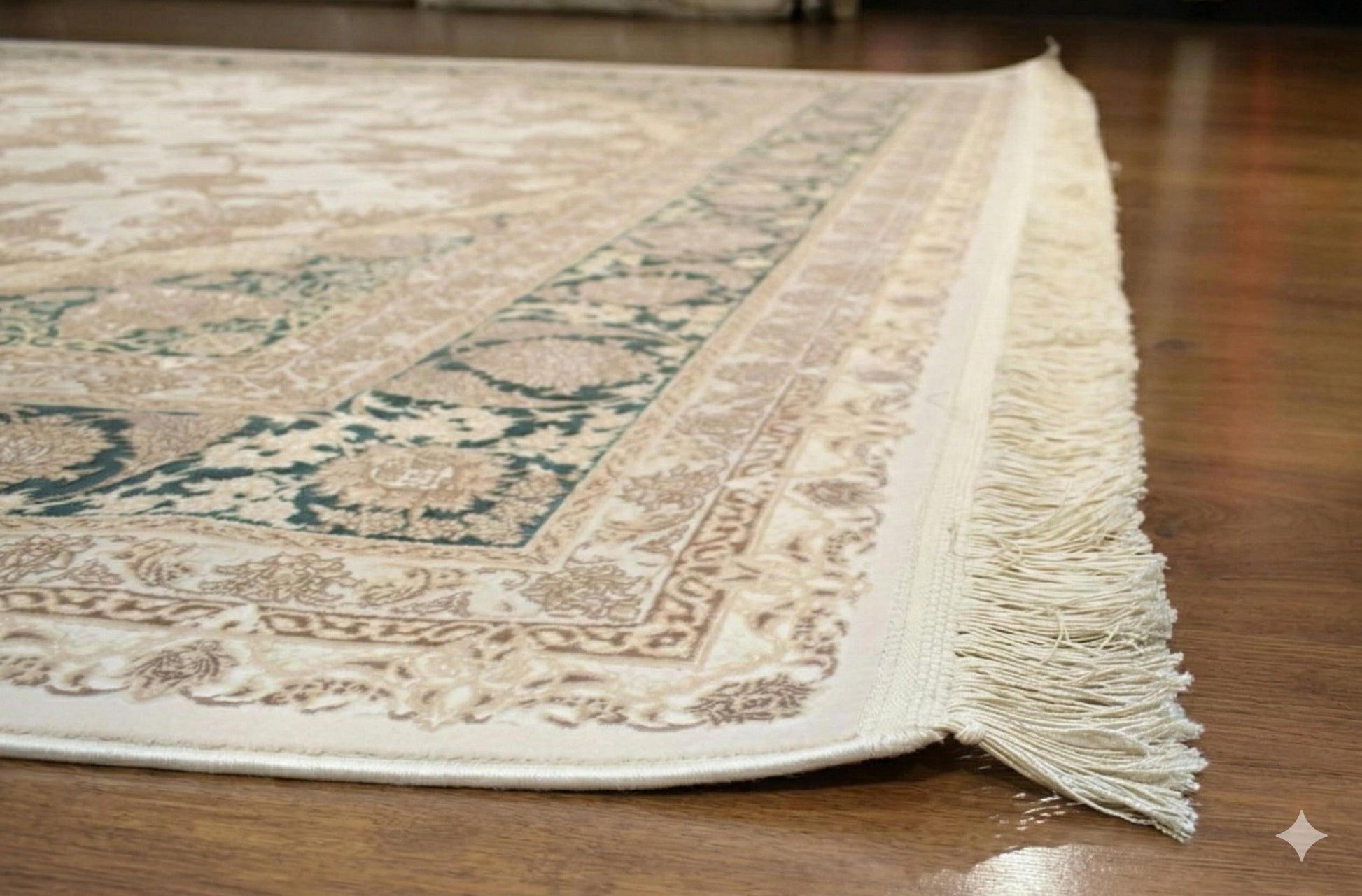 7x10 ft, Distressed Beige Classic oriental medallion Rug - Fine Fringes