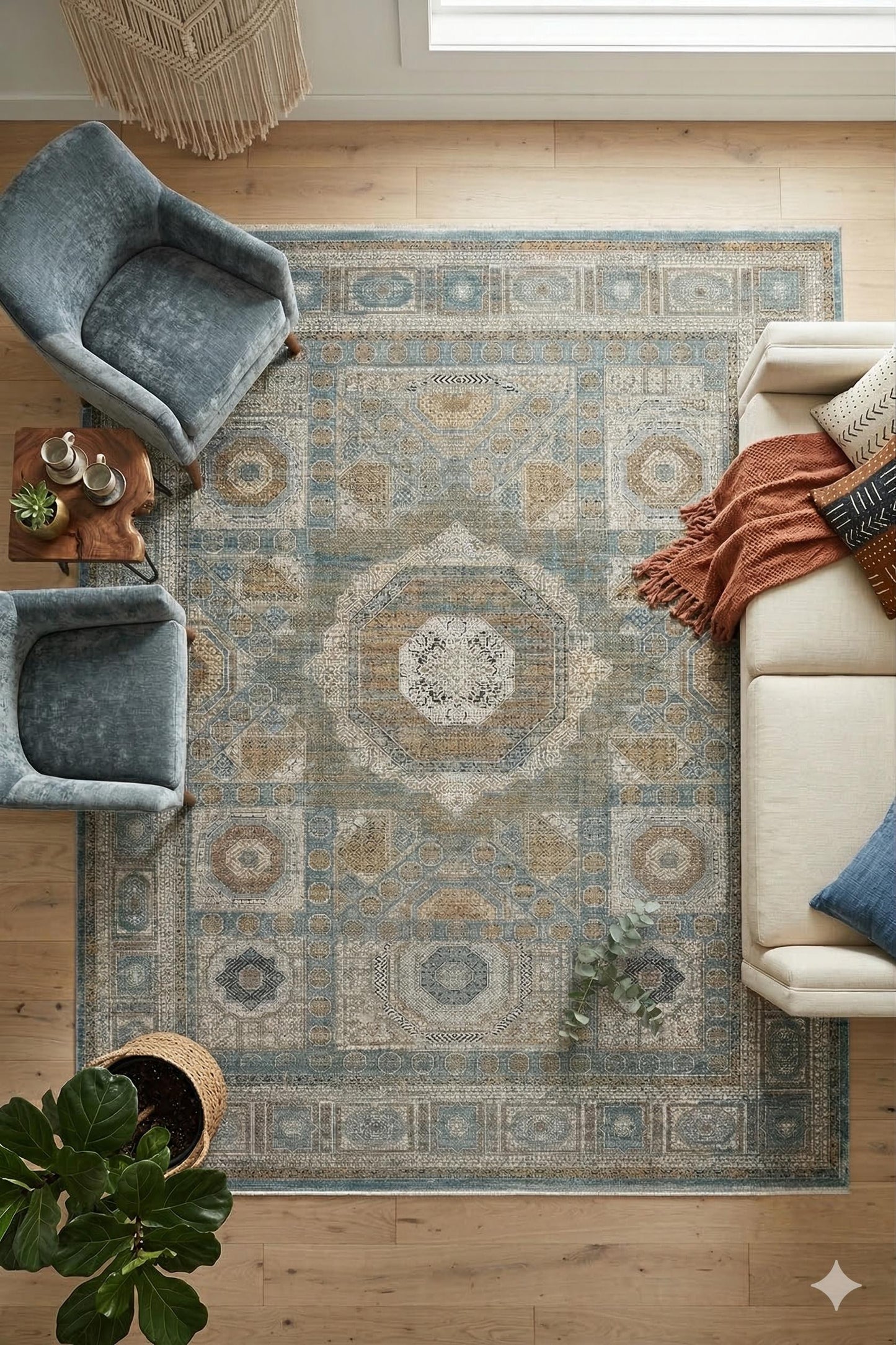 7x10 ft, Distressed Turkish Rug : Classic Bamboo carpet with fine Fringes