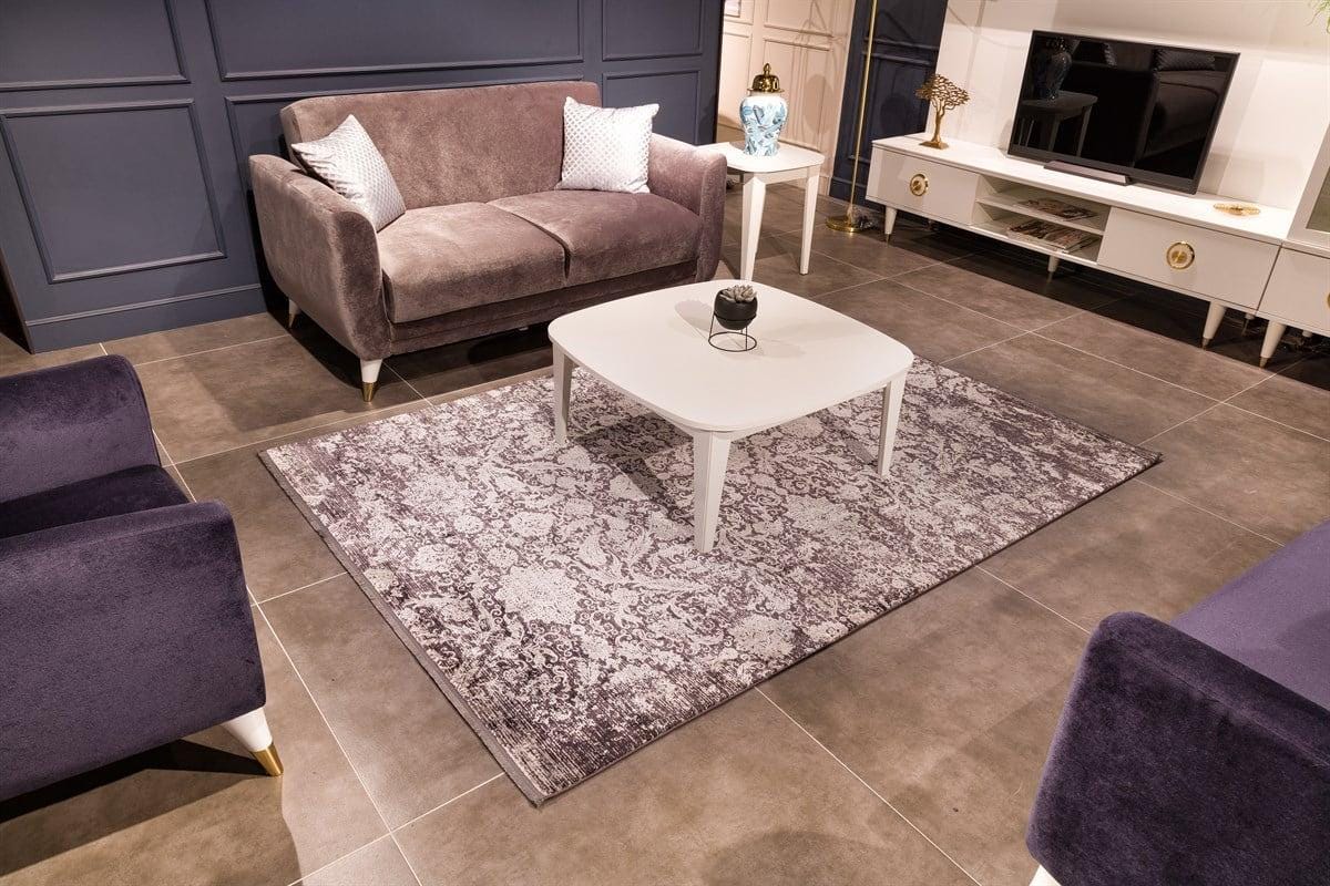 7x10 ft, Classic Oriental Black Bamboo Rug: Classic viscose carpet with fine fringes