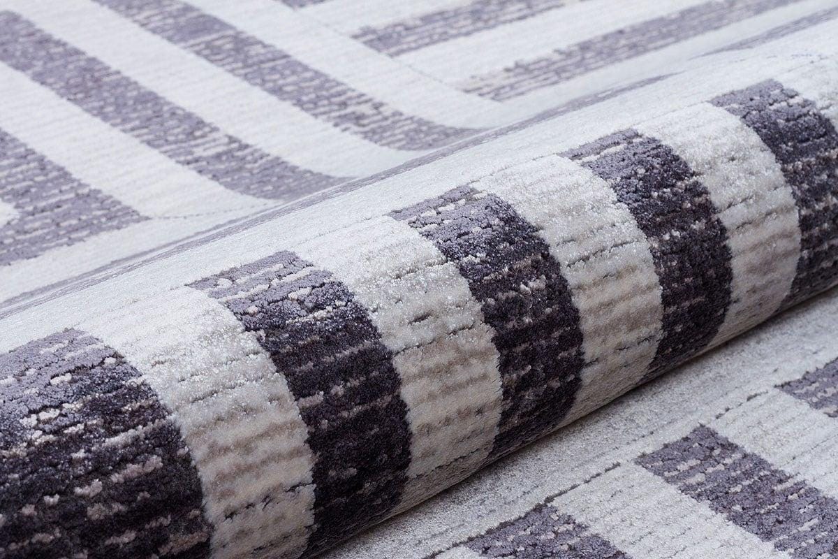 5x7 ft, Modern Gray Geometric Bamboo Rug with fine fringes