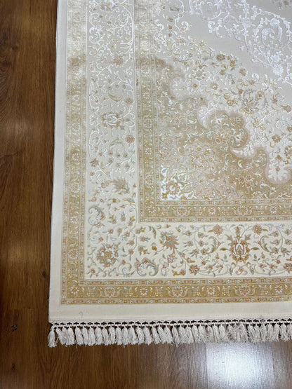 7x10 ft, Beige Classic medaliion Bamboo Rug with fine Fringes
