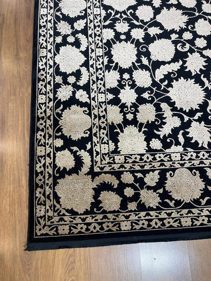 7x10 ft, Classic Black Bamboo Rug: Oriental black fine carpet with Fringes