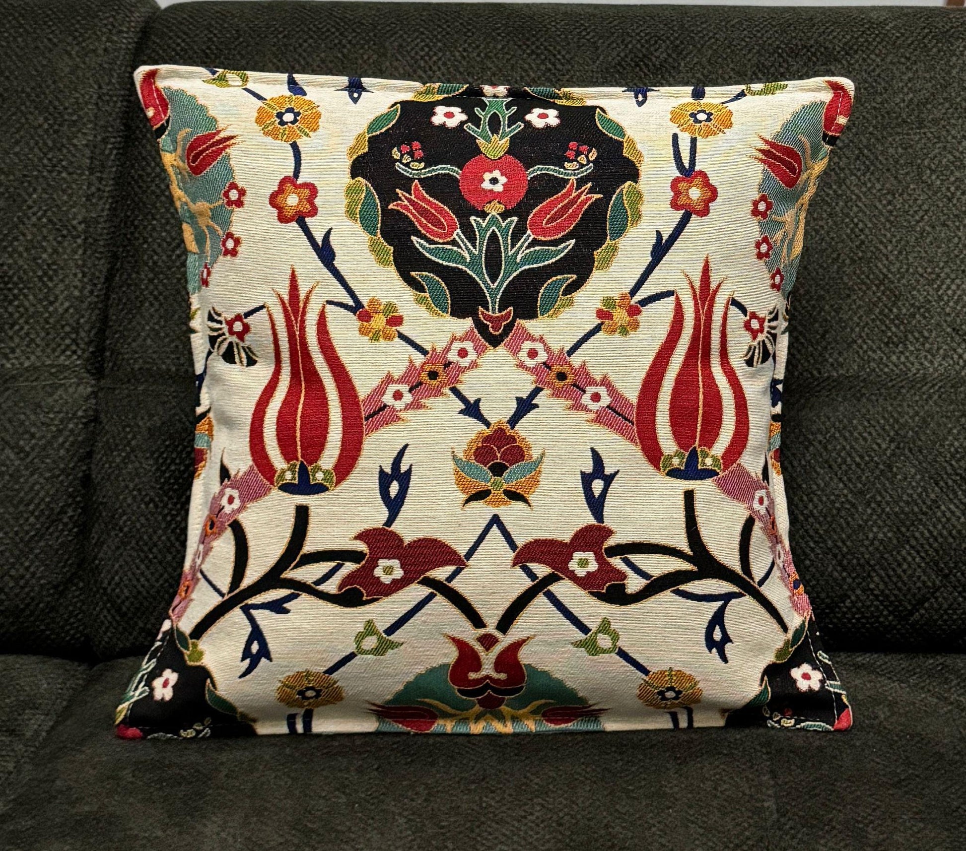 Ottoman Tulip Gobelin Cushion Cover – 40x40 cm Jacquard Woven Pillow – Turkish Floral Tapestry Decor