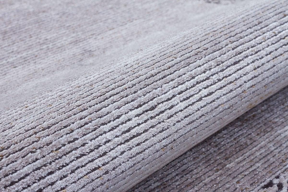 10x13 ft, Classic Oriental Black Bamboo Rug: Classic viscose carpet with fine fringes