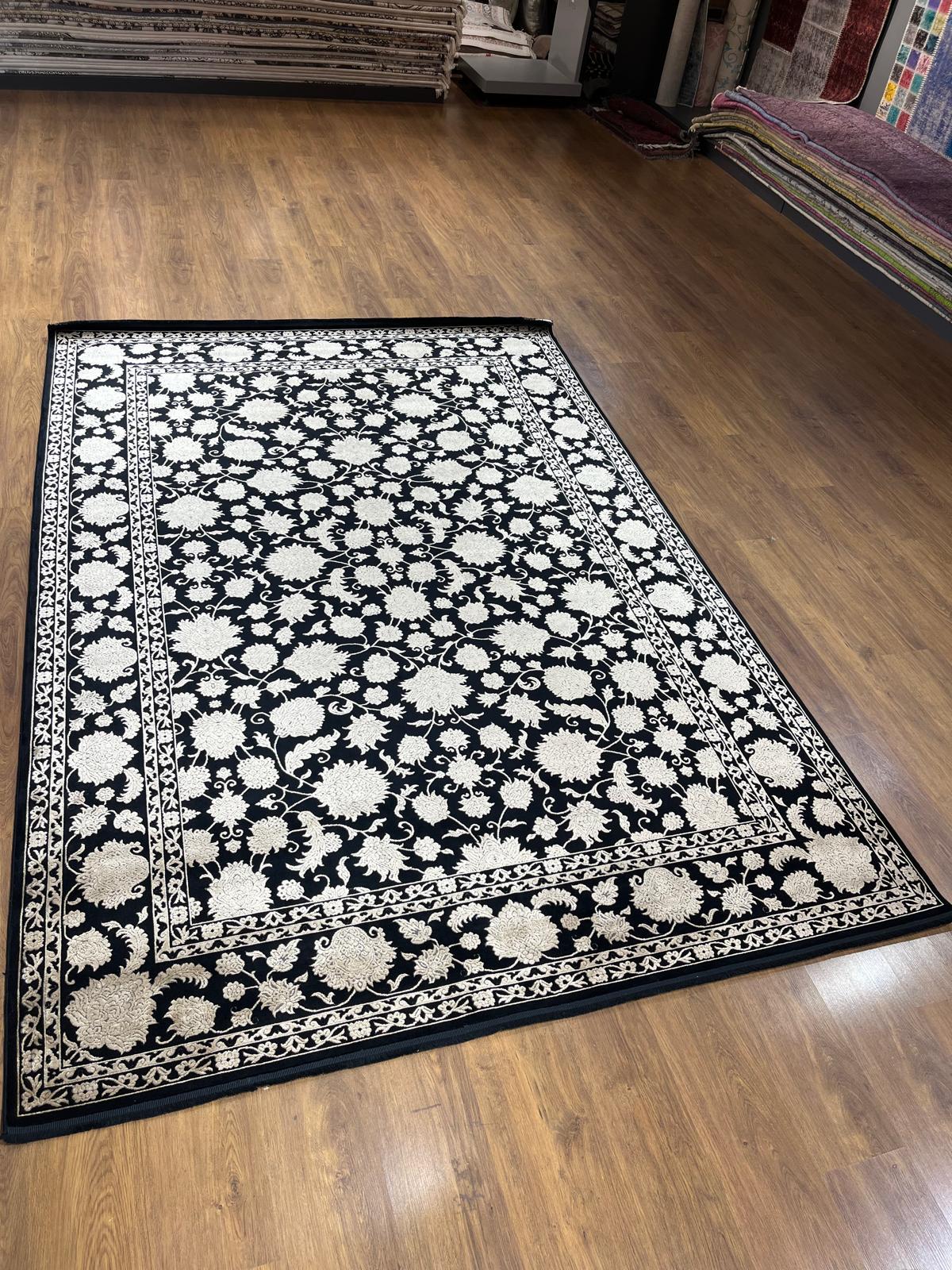 7x10 ft, Classic Black Bamboo Rug: Oriental black fine carpet with Fringes