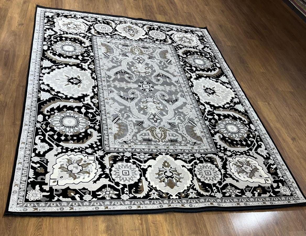 7x10 ft, Classic Oriental Black Bamboo Rug: Classic viscose carpet with fine fringes