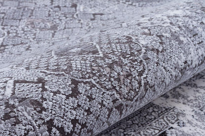 5x7 ft, Vintage-Inspired Distressed Bamboo Silk Rug – Faded Medallion Pattern in Slate and Silver