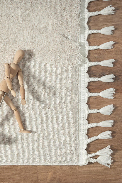Bunny Nursery Rug with Tassels – Tufted Cream Playroom Decor