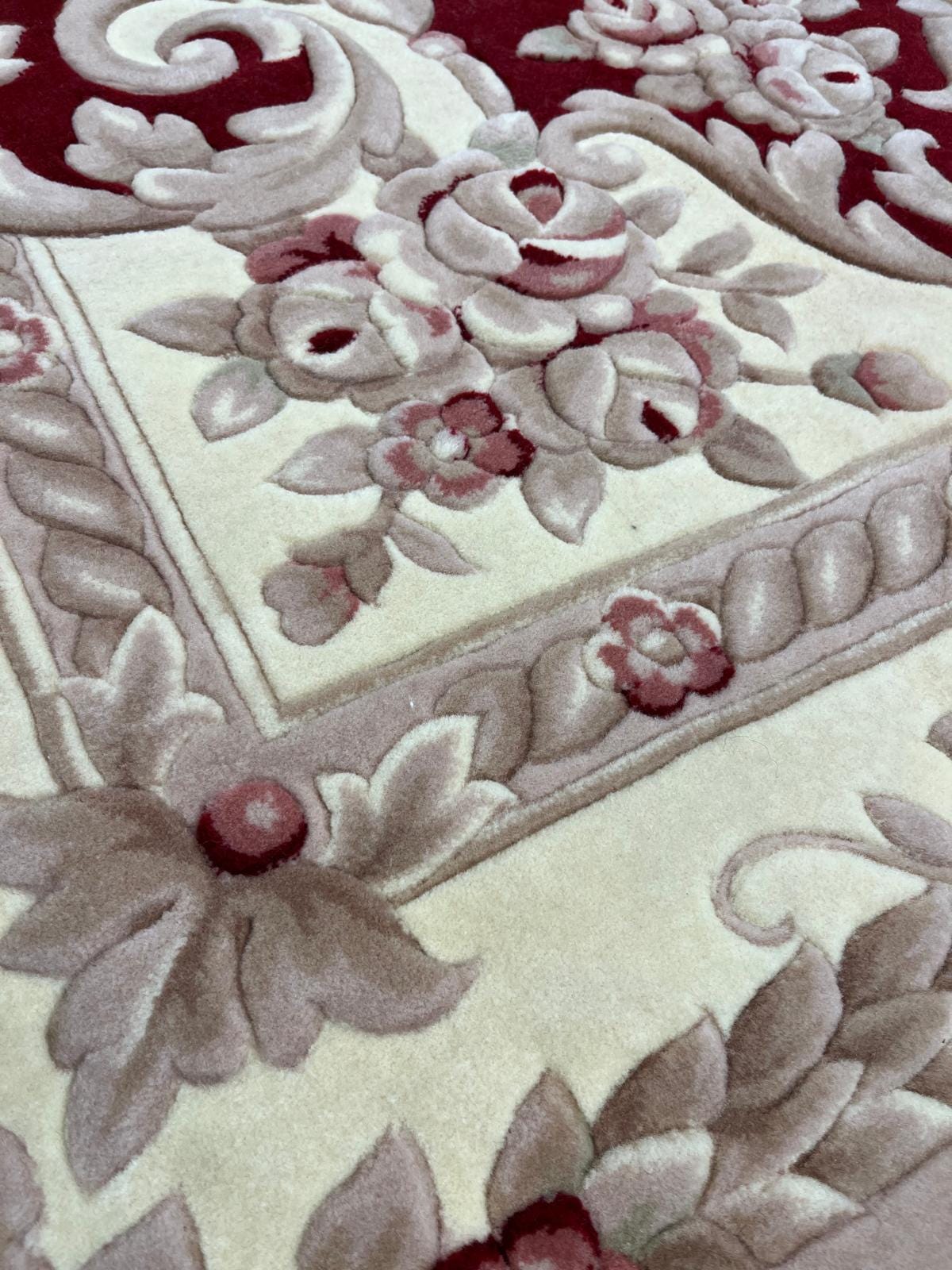 7x10 ft, Hand-Carved Wool Area Rug, Classic Red Floral Medallion Traditional Carpet