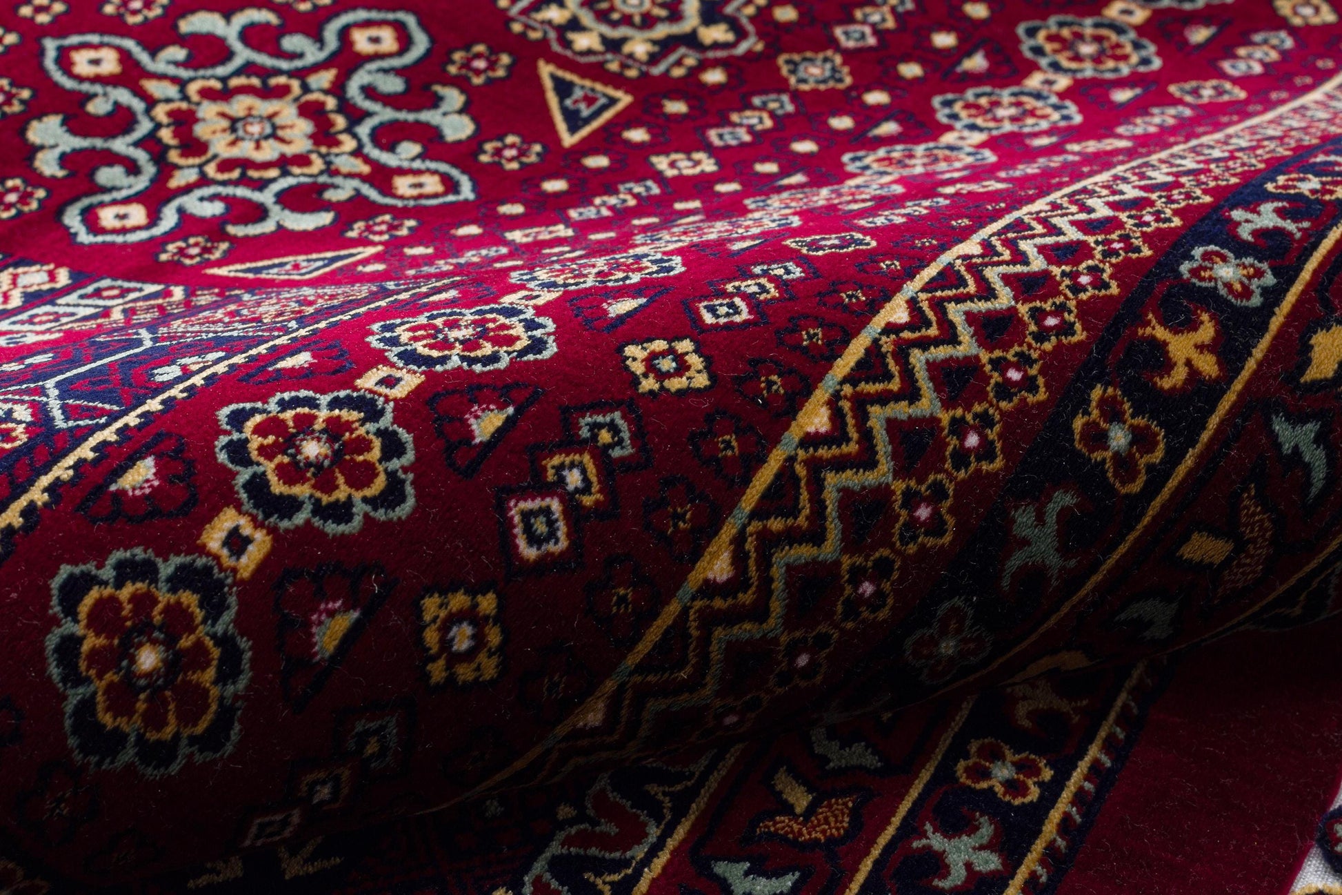 Crimson Red Persian Style Area Rug – Geometric Medallion Oriental Carpet