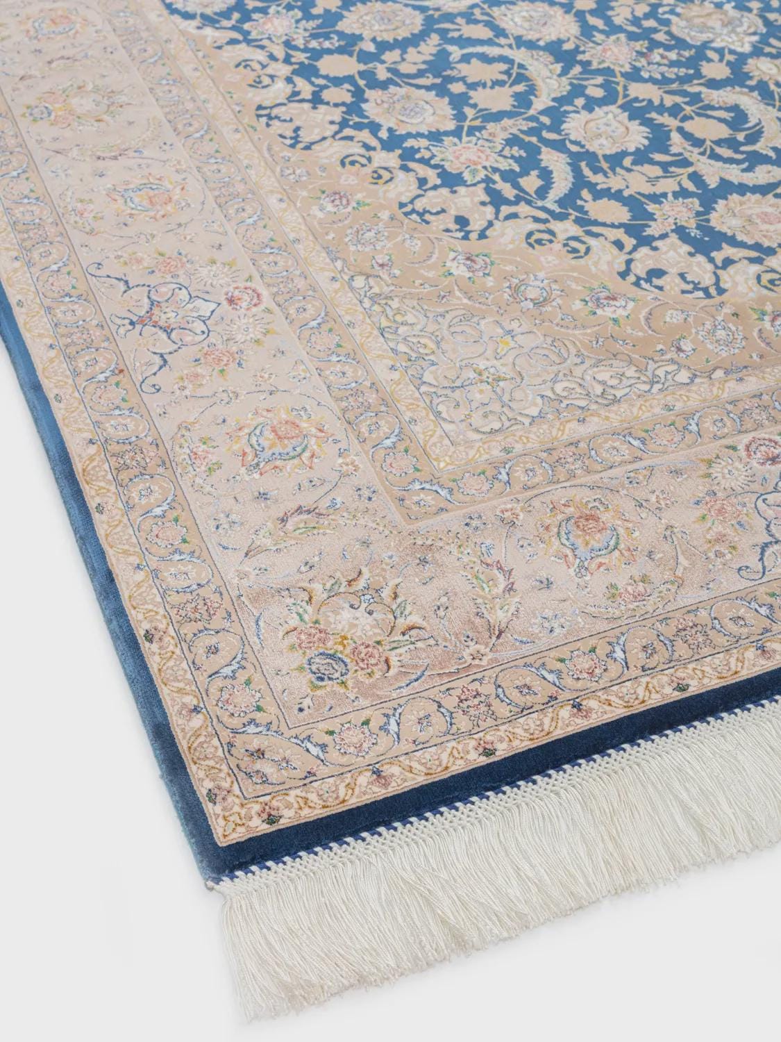 7x10 ft, Fine Turkish Silk Rug with Handmade Fringes