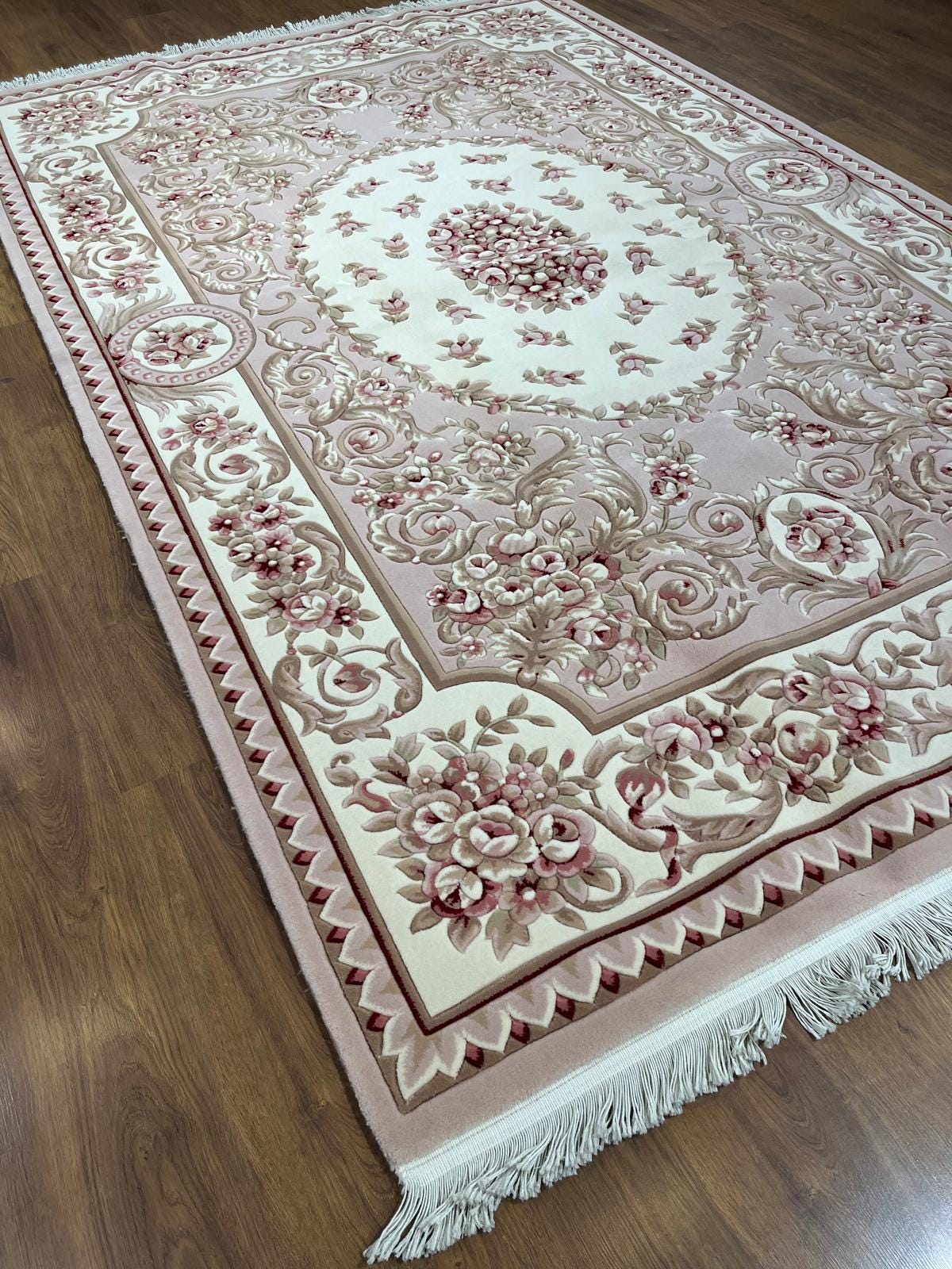 7x10 ft, 100% Wool Hand-Carved Floral Rug, Rose Red Cream Scalloped Border