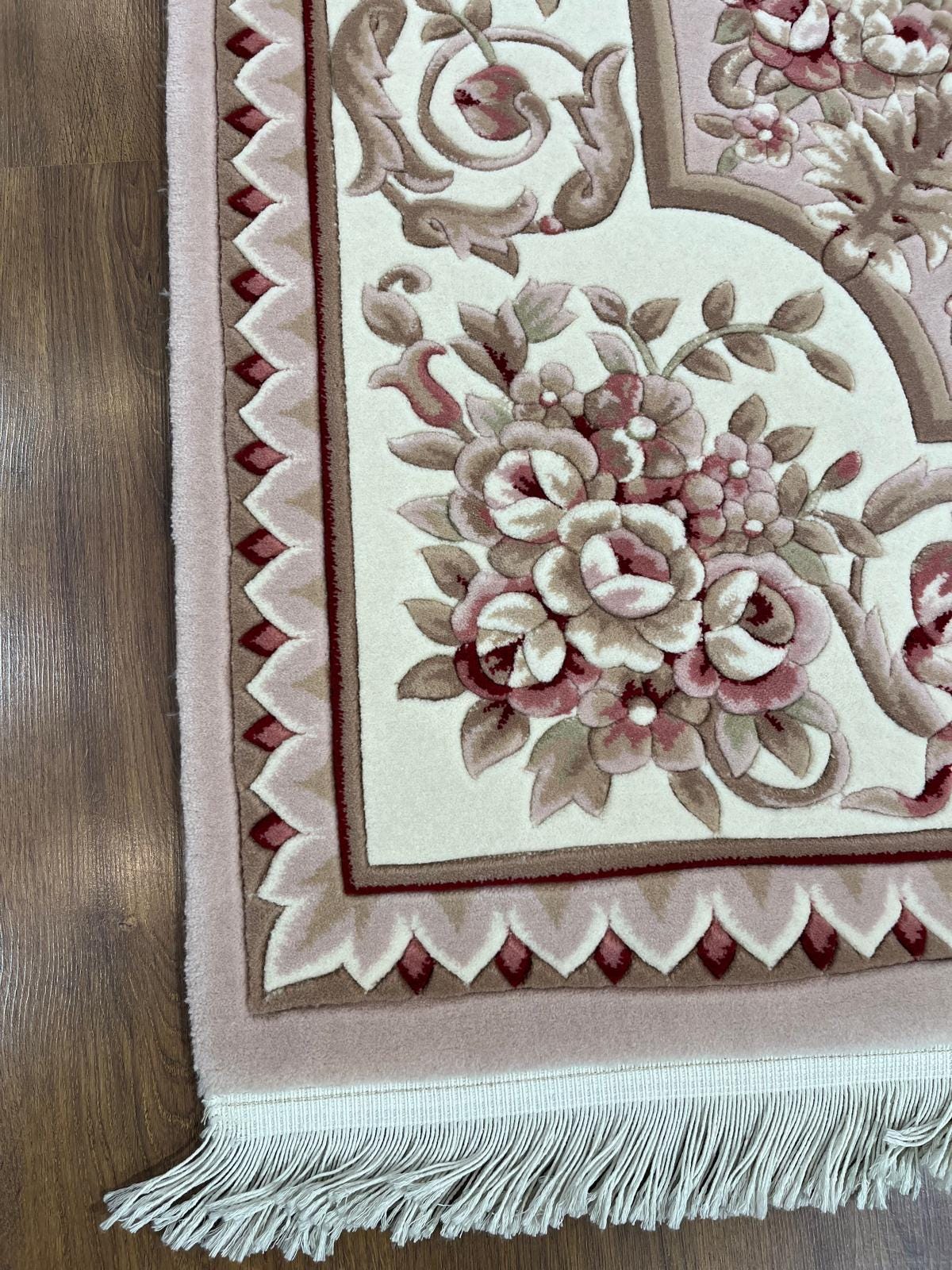 7x10 ft, 100% Wool Hand-Carved Floral Rug, Rose Red Cream Scalloped Border